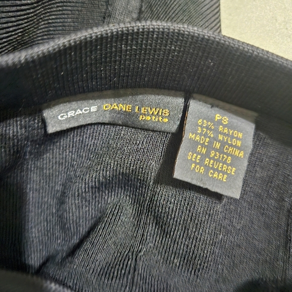 Grace Elements Sweater Skirt - Picture 4 of 4